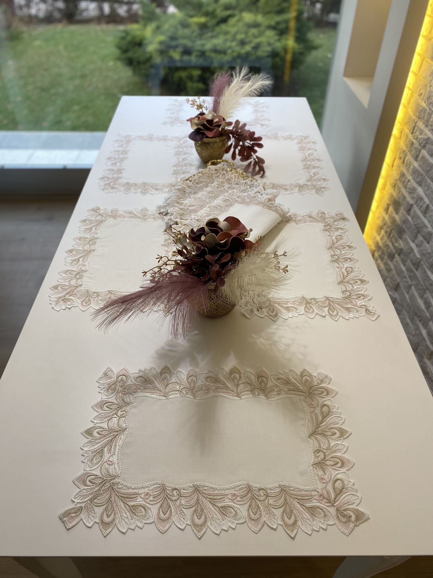 12’li Fransız Dantelli Amerikan Servis | Ekru&Bej