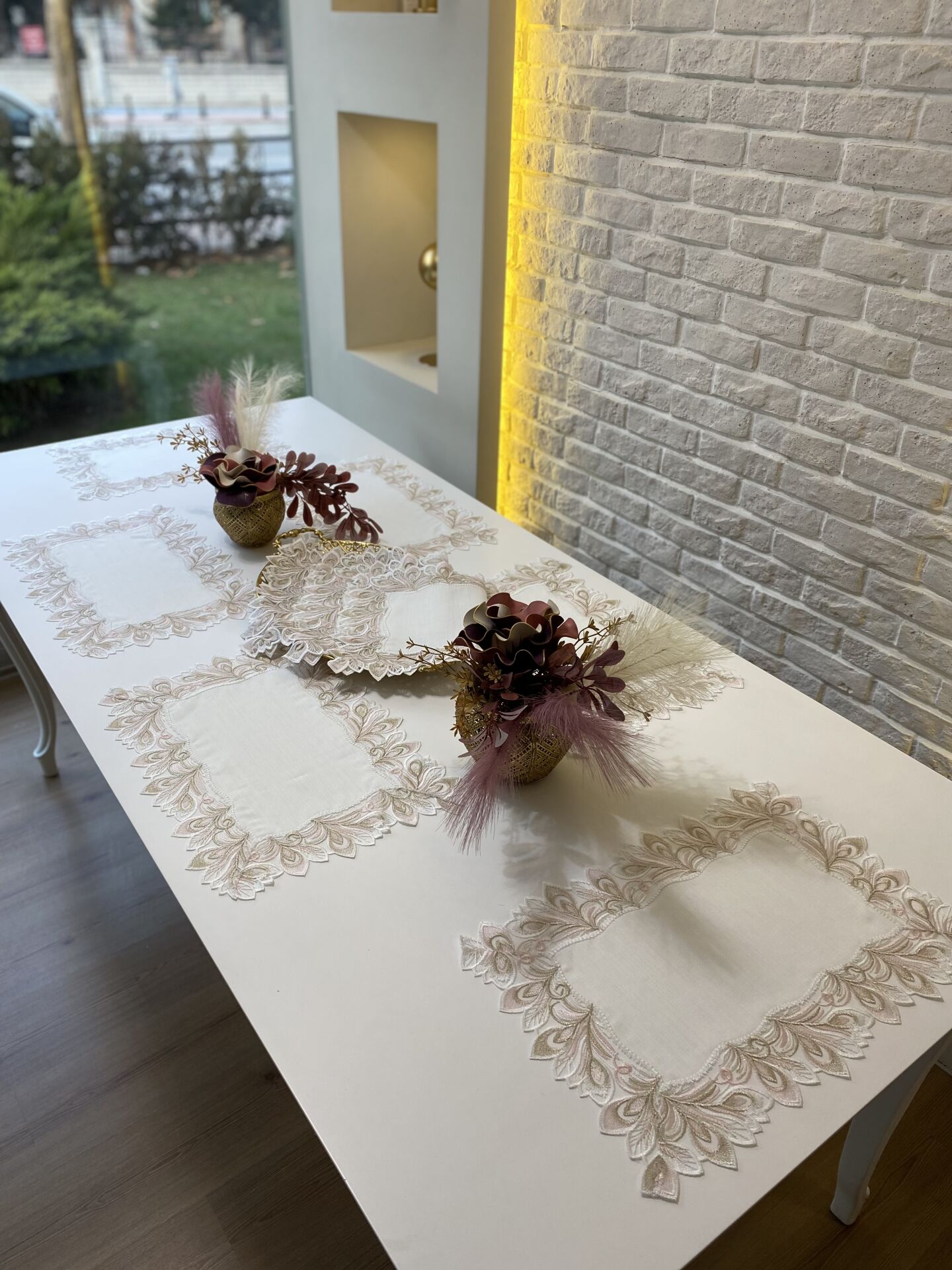 12’li Fransız Dantelli Amerikan Servis | Ekru&Bej