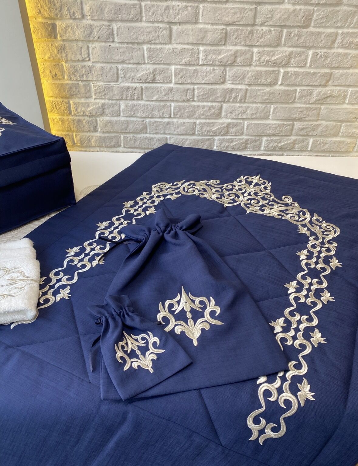 Nakışlı Seccade Takımı | Lacivert&Gümüş