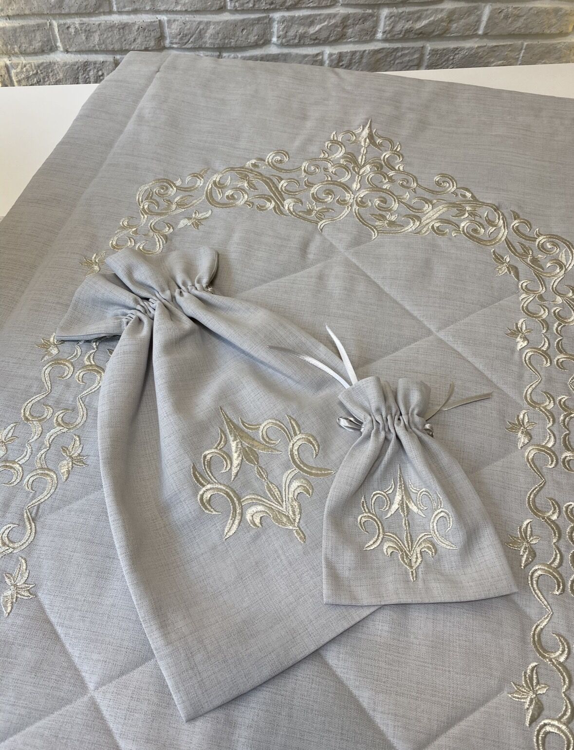 Nakışlı Seccade Takımı | Gri&Gümüş
