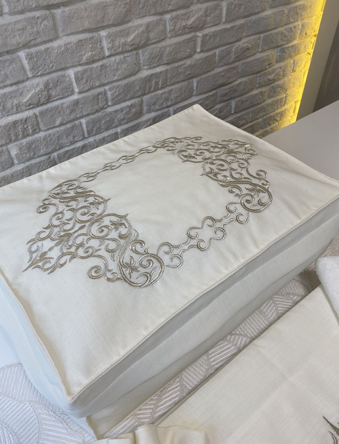 Nakışlı Seccade Takımı | Ekru&Gümüş