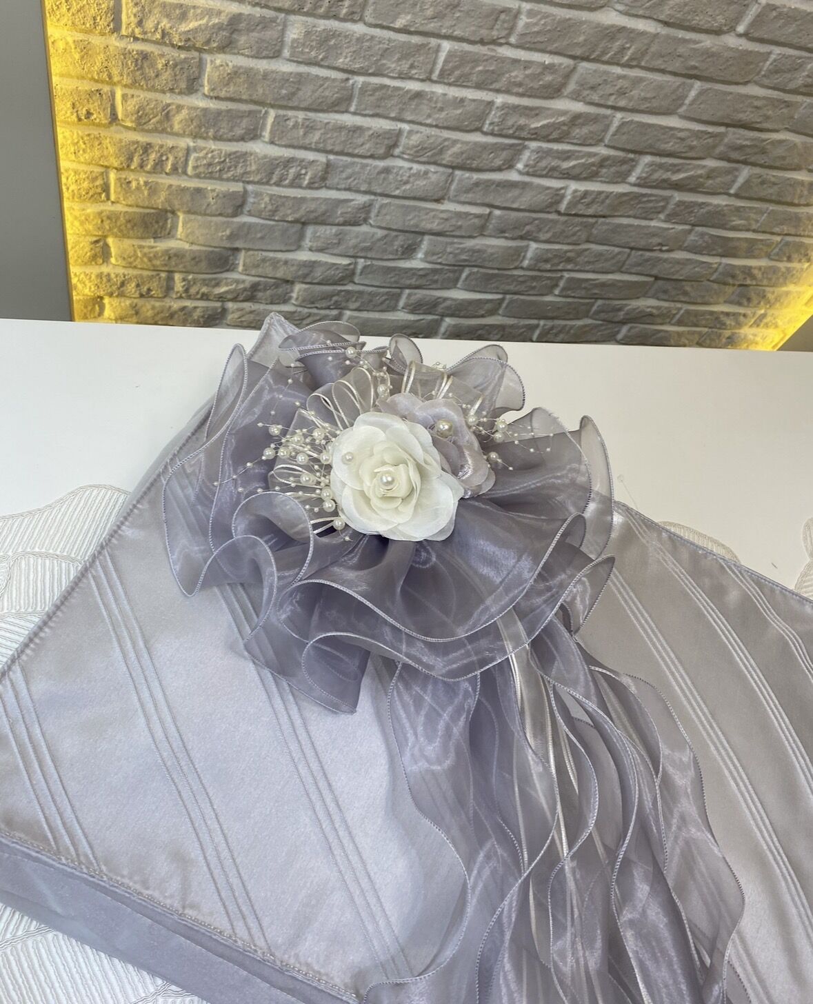 Nervürlü&Buket Detaylı Hurç | Gri