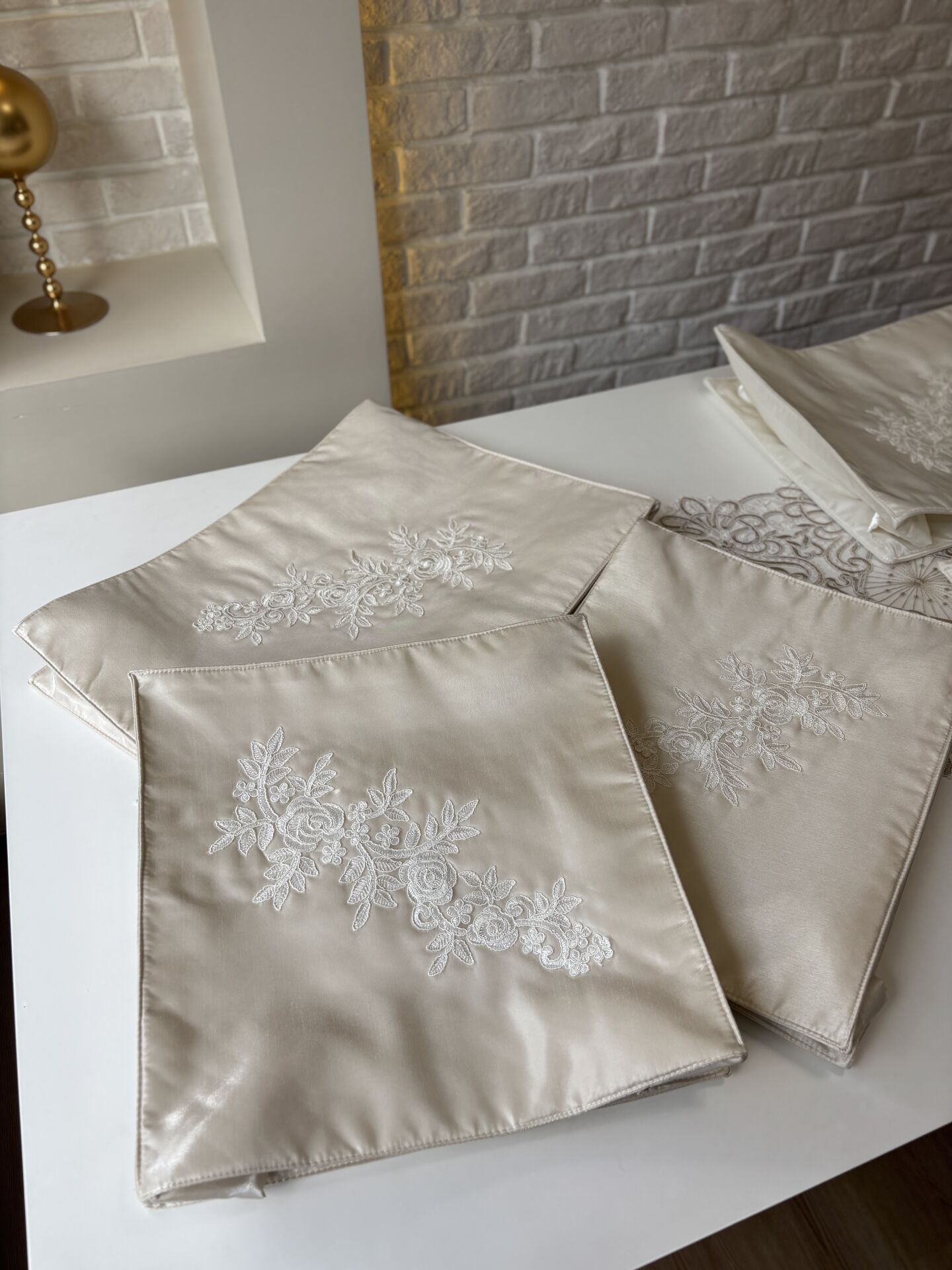 Fransız Dantelli Hurç Takımı | Cappuccino