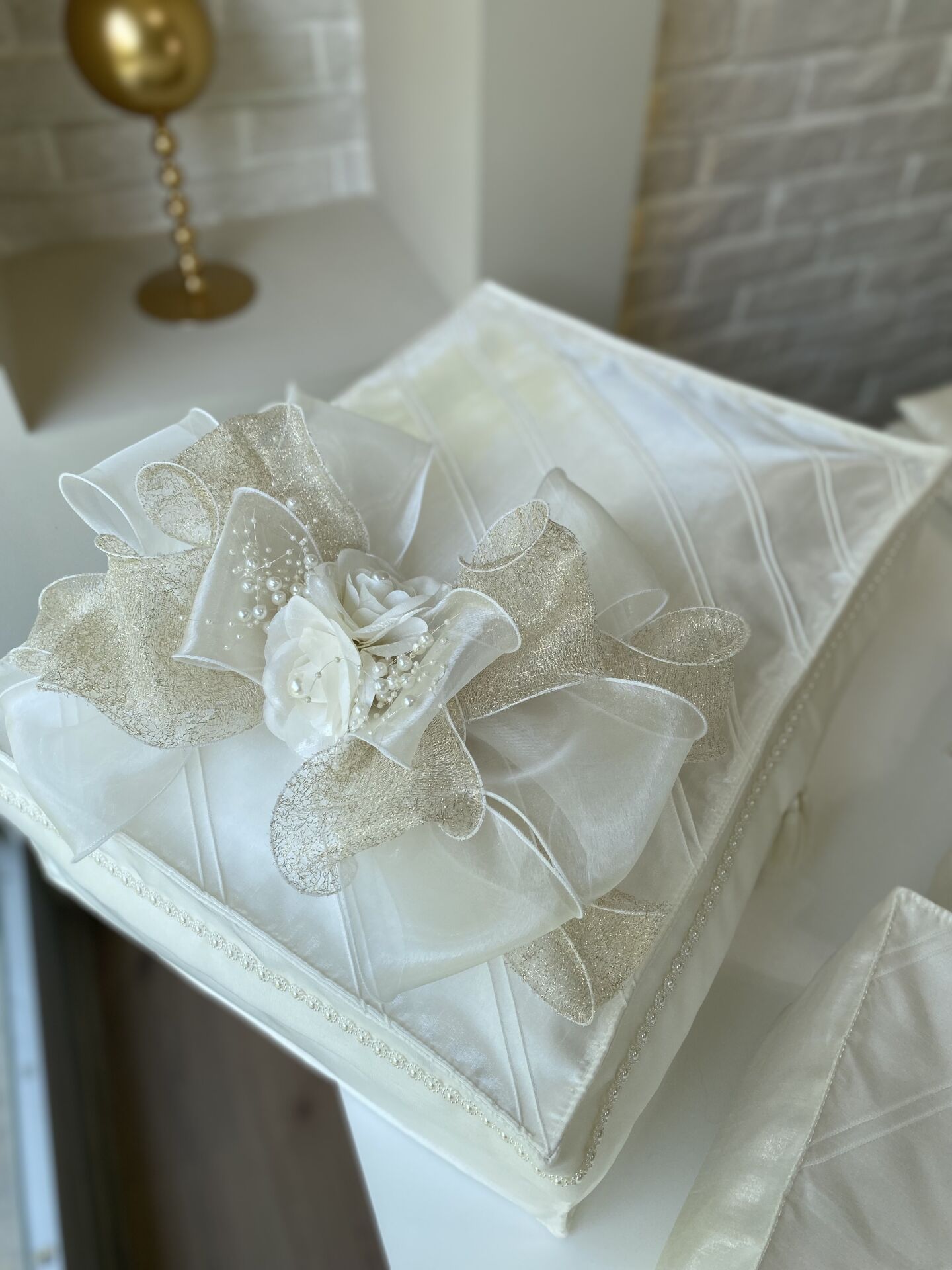 Nervürlü&Buketli Hurç Takımı | Ekru