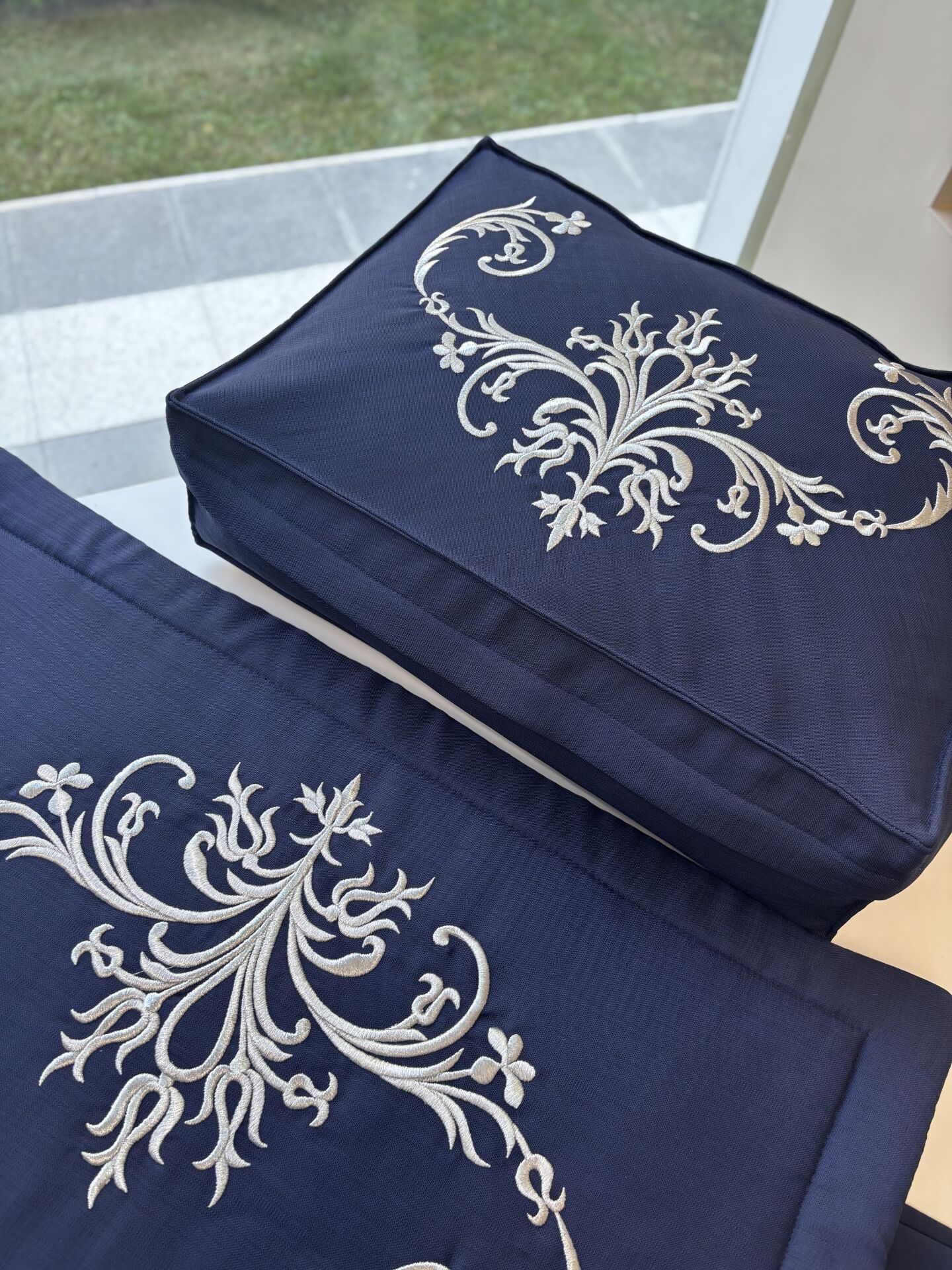 Nakışlı Seccade ve Hurç | Lacivert&Gümüş