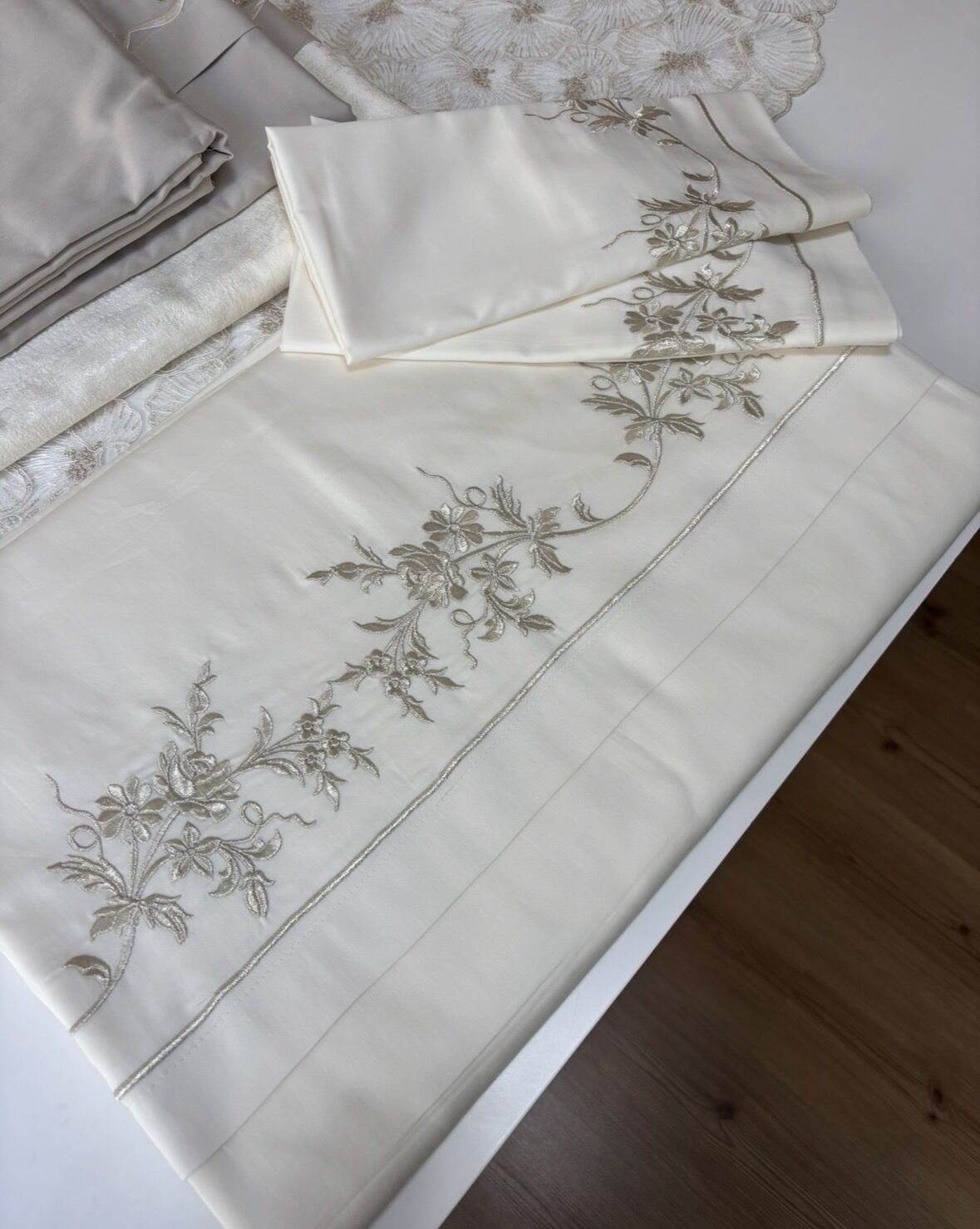 Nakışlı Nevresim Takımı | Ekru&Gümüş