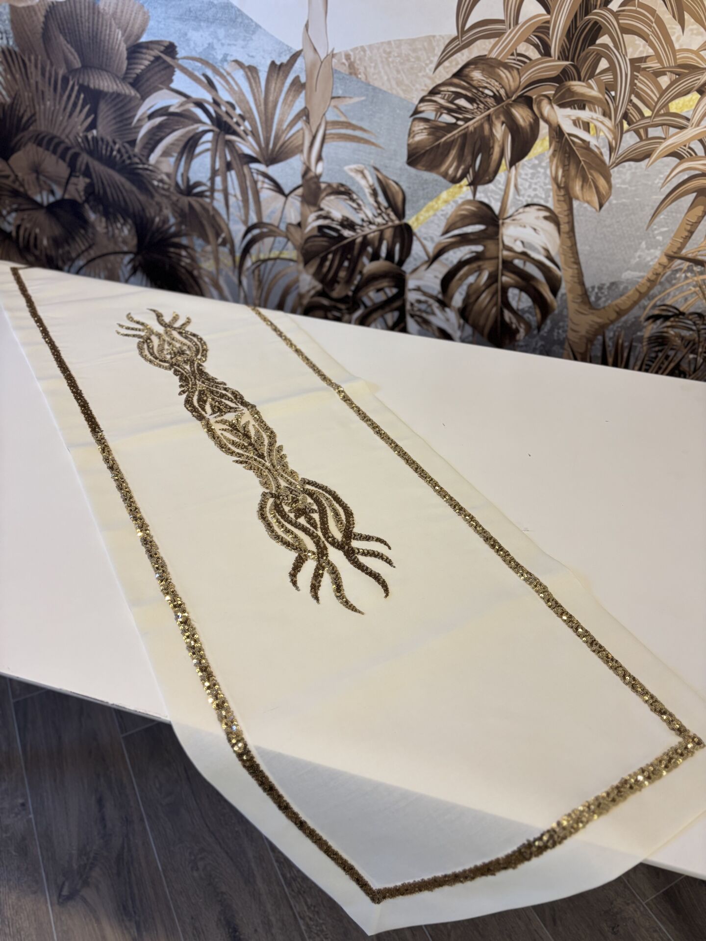 Taş Detaylı Salon Takımı | Ekru&Gold