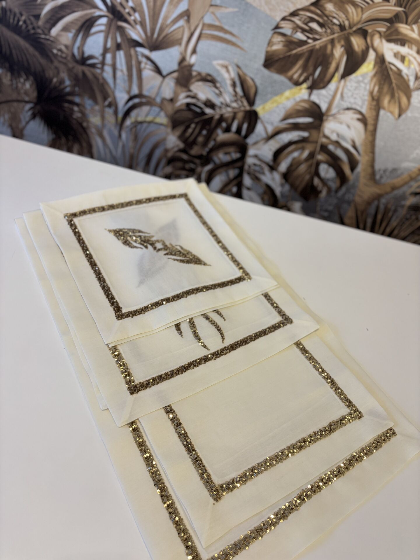 Taş Detaylı Salon Takımı | Ekru&Gold