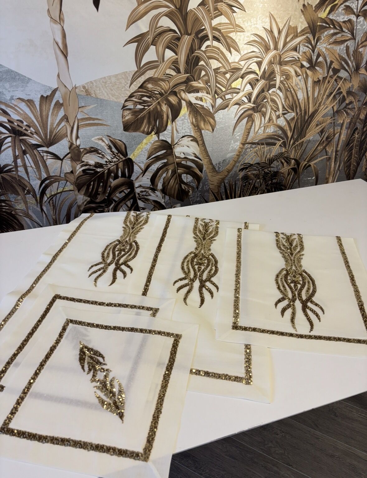 Taş Detaylı Salon Takımı | Ekru&Gold