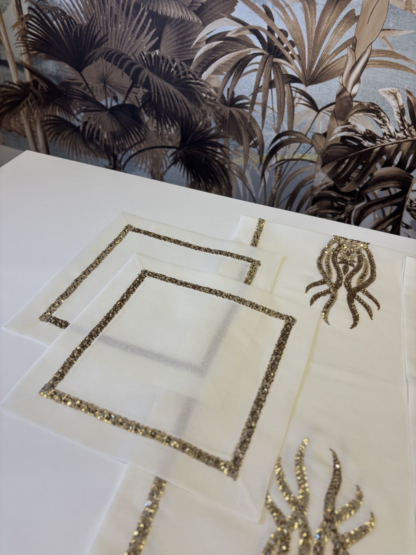 Taş Detaylı Salon Takımı | Ekru&Gold