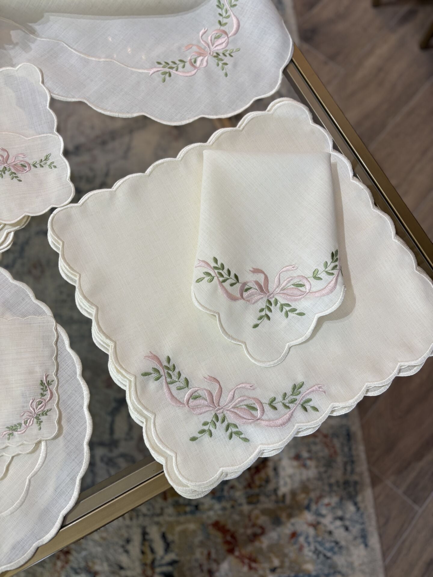 Nakışlı Servis Takımı | Ekru&Pudra