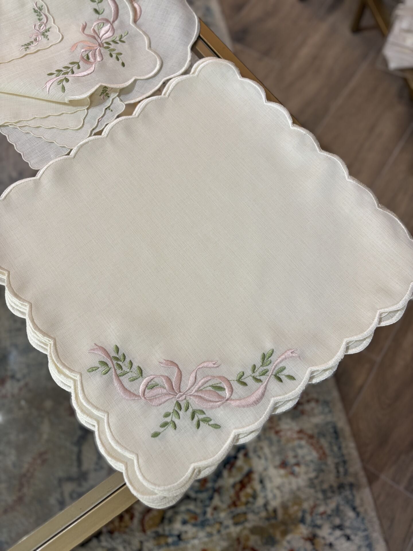 Nakışlı Servis Takımı | Ekru&Pudra