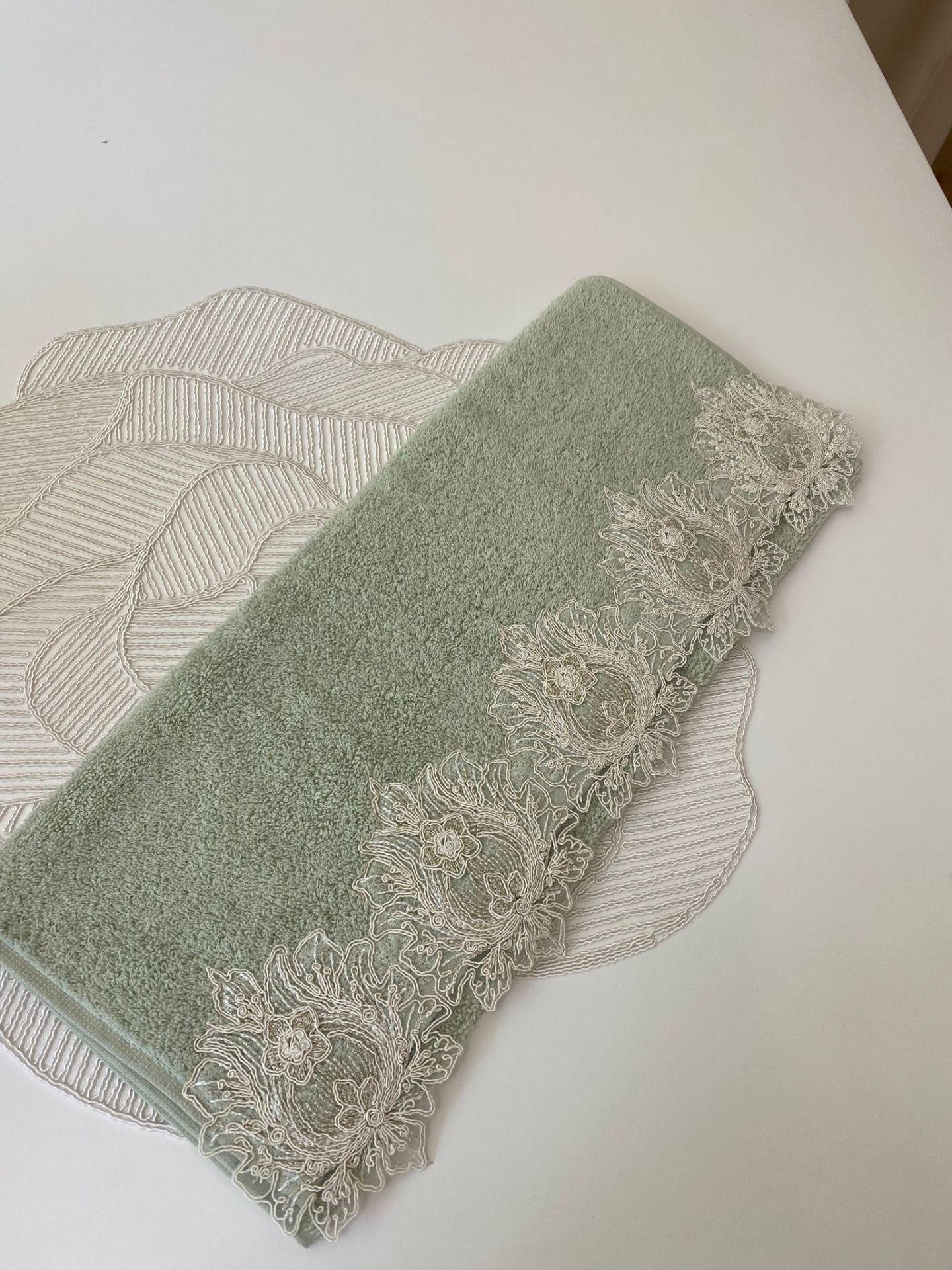 Fransız Dantelli Havlu
