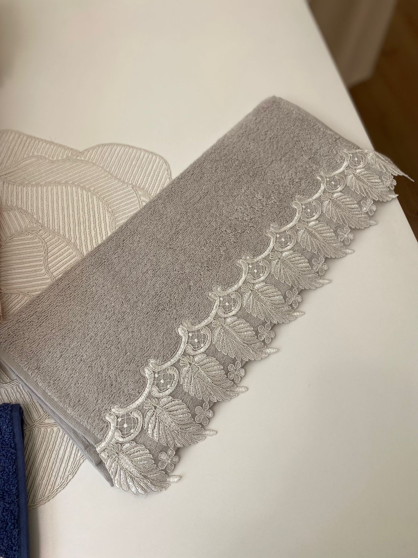 Fransız Dantelli Havlu