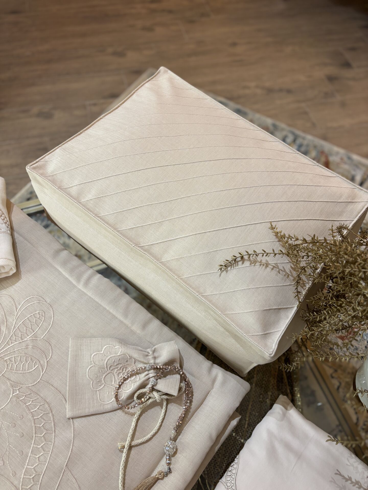 Nakışlı Seccade Takımı | Cappuccino