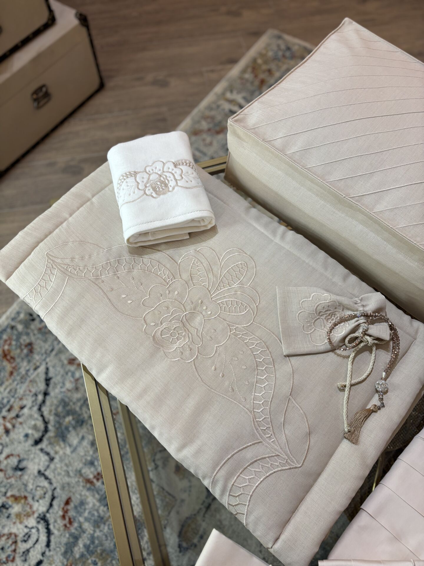 Nakışlı Seccade Takımı | Cappuccino