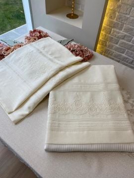 Fransız Dantelli Pike Takımı | Ekru