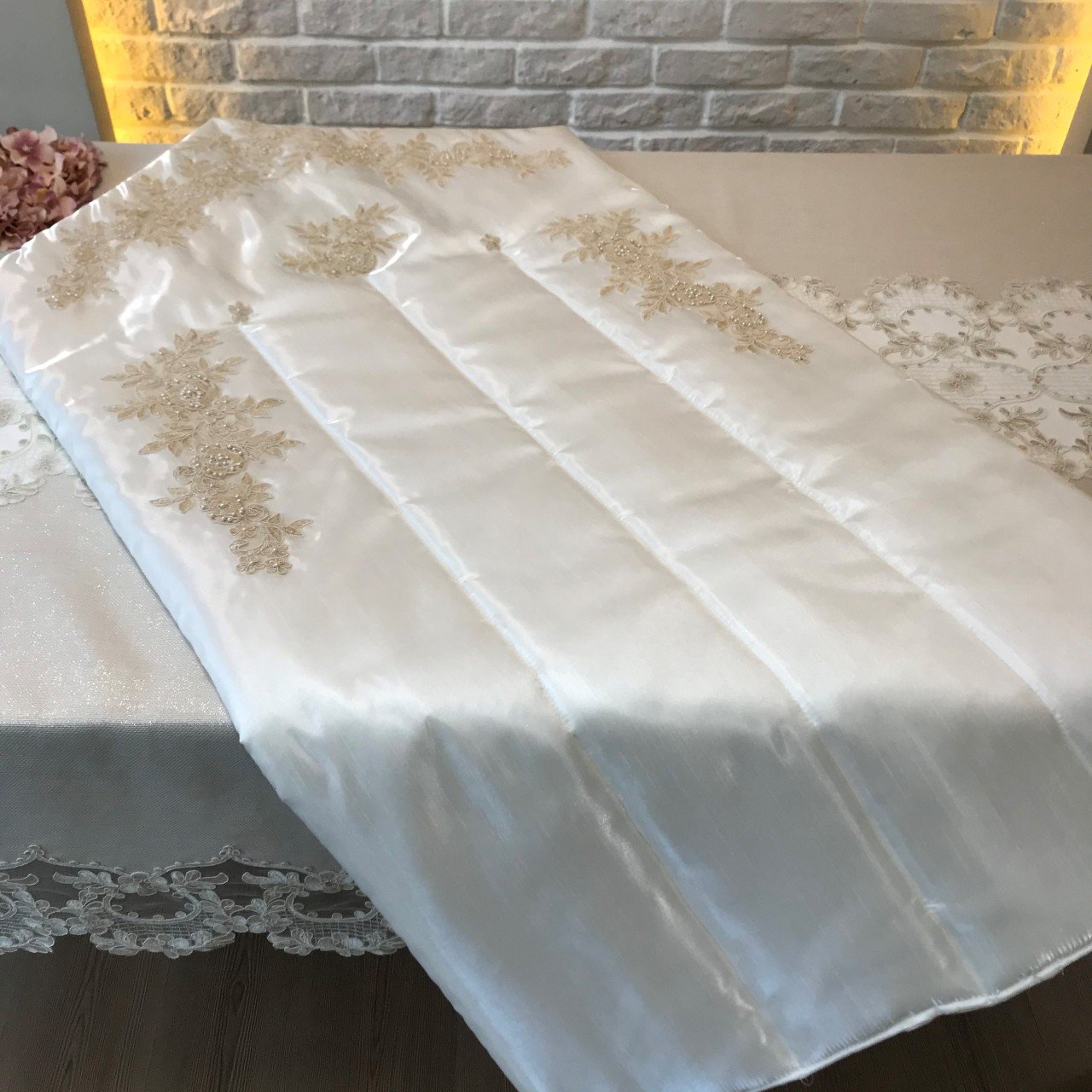 Fransız Dantelli Seccade | Ekru&Gold