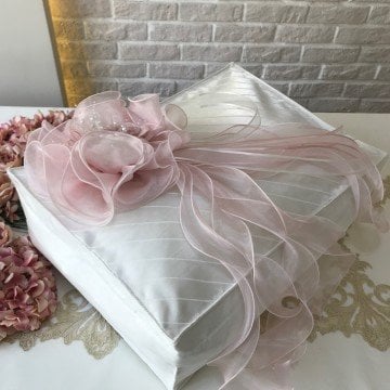 Nervürlü&Buket Detaylı Hurç | Ekru&Pudra