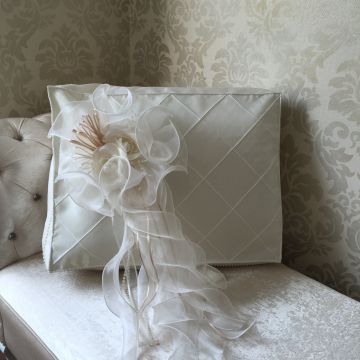 Çiçek Buketi Detaylı Hurç | Ekru&Cappuccino