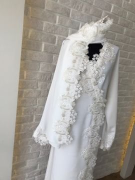 Dantelli Namaz Elbisesi&Başörtüsü | Ekru