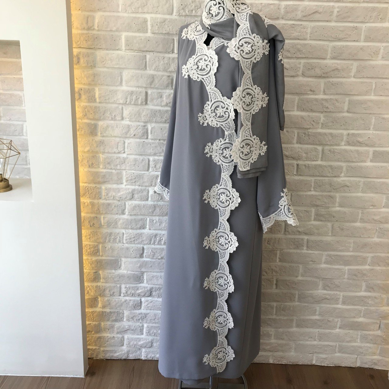 Dantelli Namaz Elbisesi&Başörtüsü | Gri