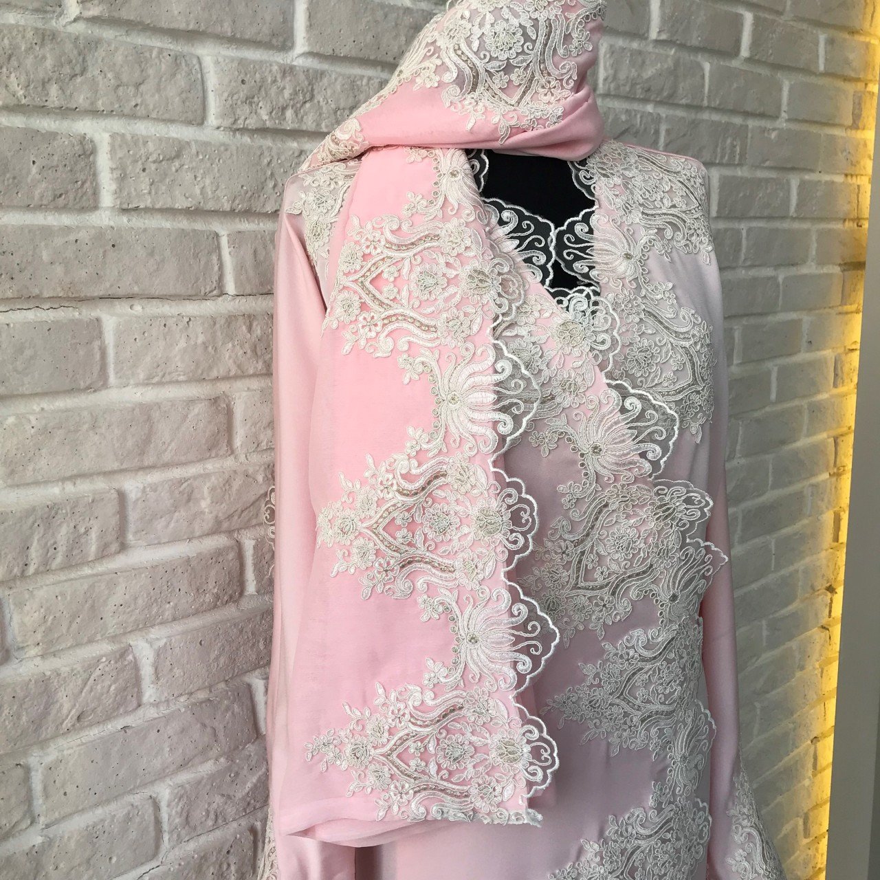 Dantelli Namaz Elbisesi&Başörtüsü | Toz Pembe