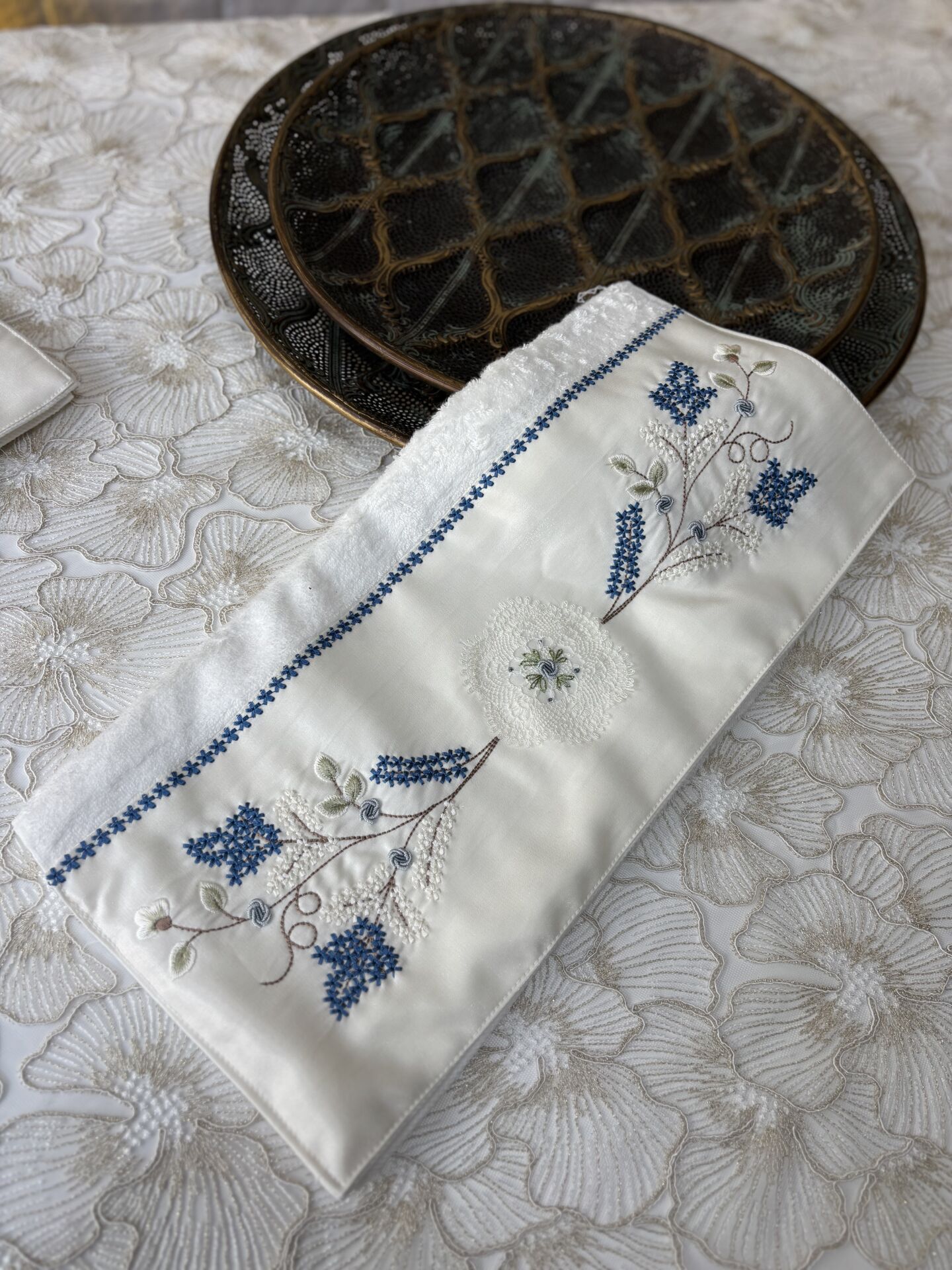 Rokoko Nakışlı&İğne Oyalı Havlu