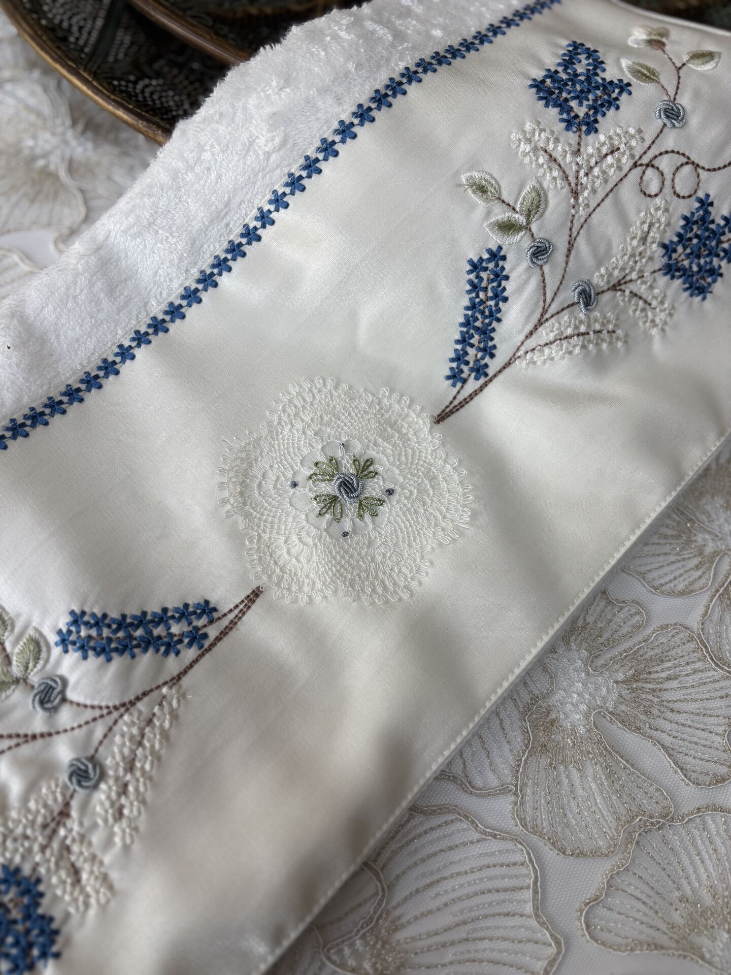 Rokoko Nakışlı&İğne Oyalı Havlu