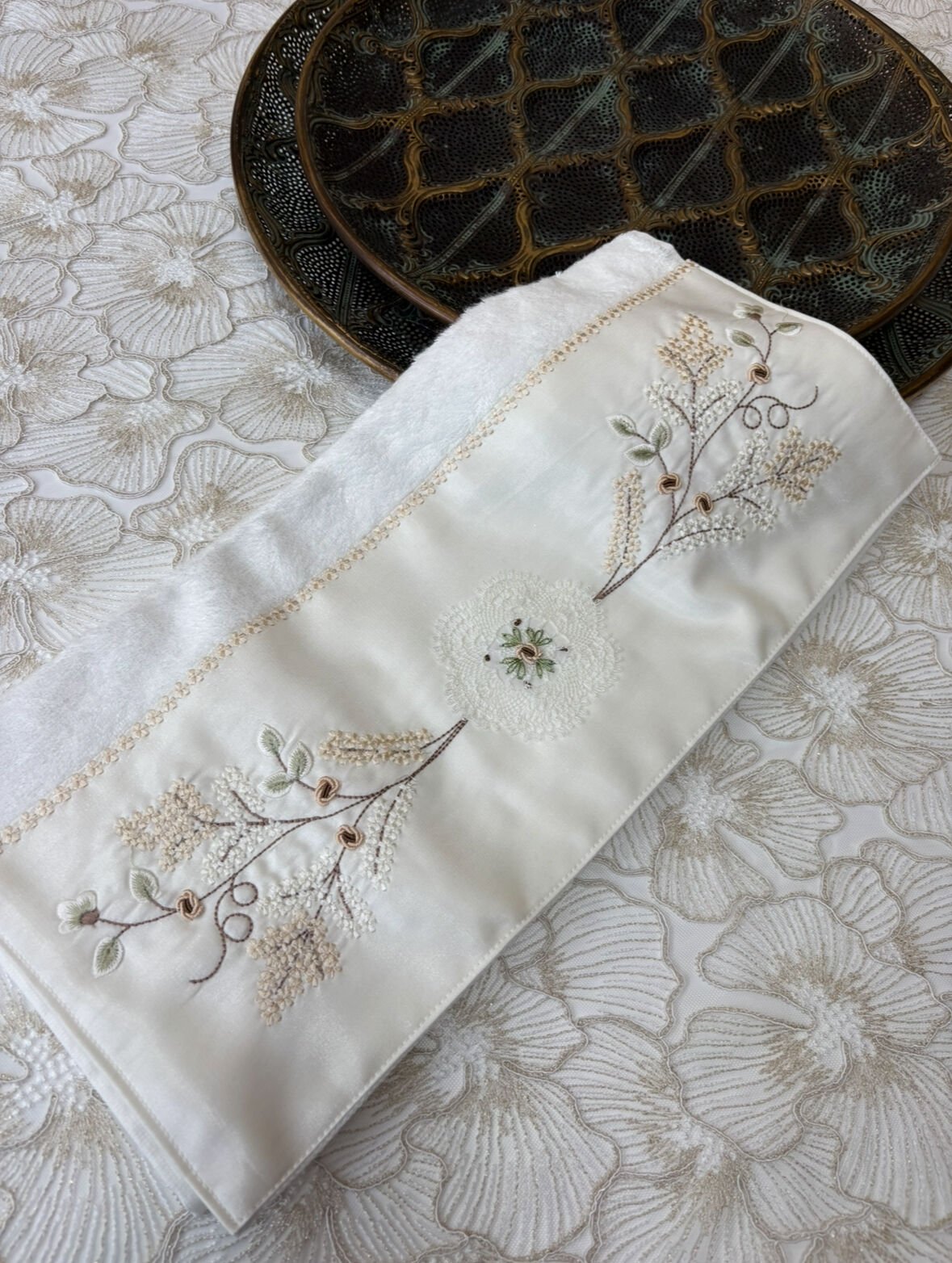 Rokoko Nakışlı&İğne Oyalı Havlu