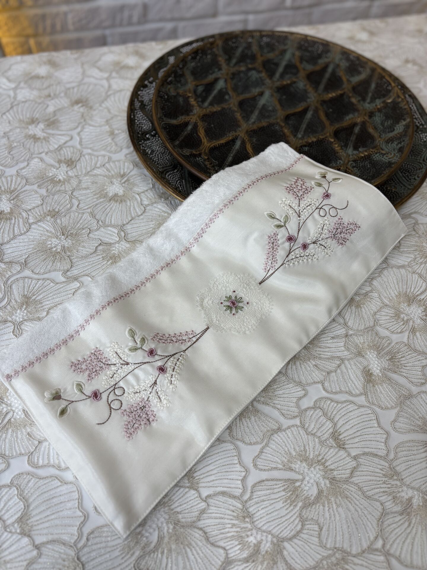 Rokoko Nakışlı&İğne Oyalı Havlu