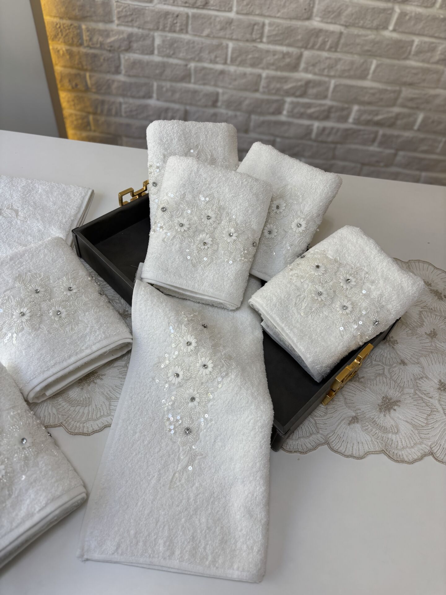 Fransız Dantelli Havlu | Beyaz