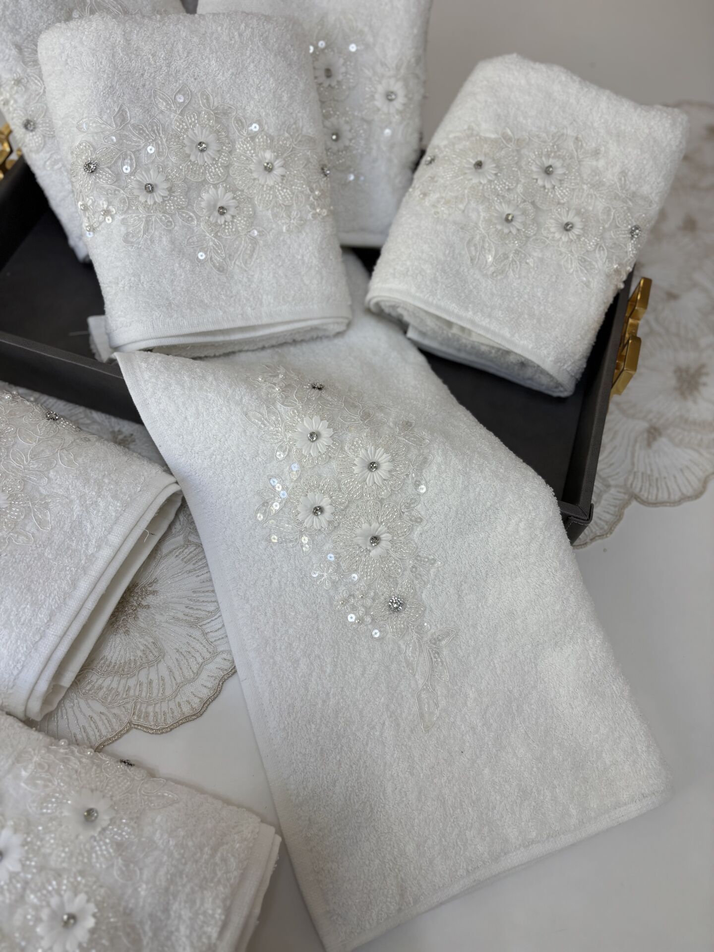 Fransız Dantelli Havlu | Beyaz