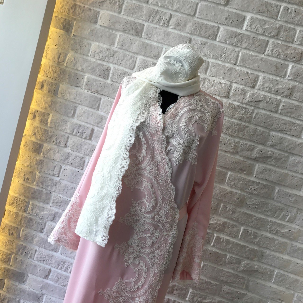 Dantelli Namaz Elbisesi&Başörtüsü | Toz Pembe&Ekru